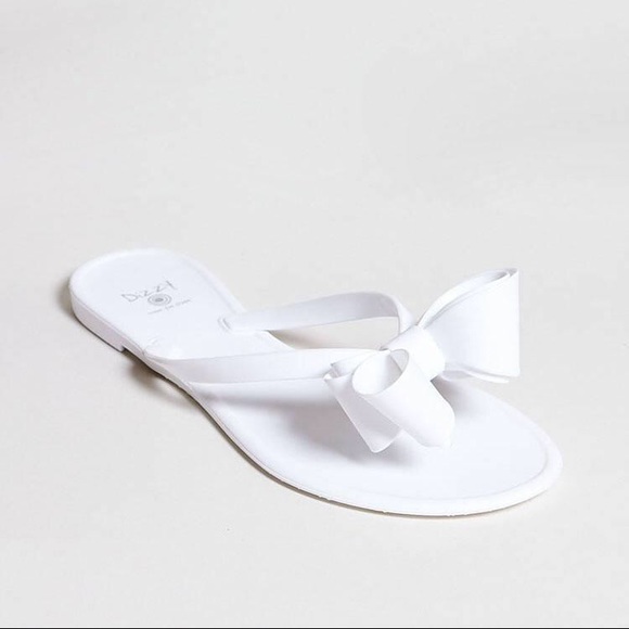 black and white fila slides